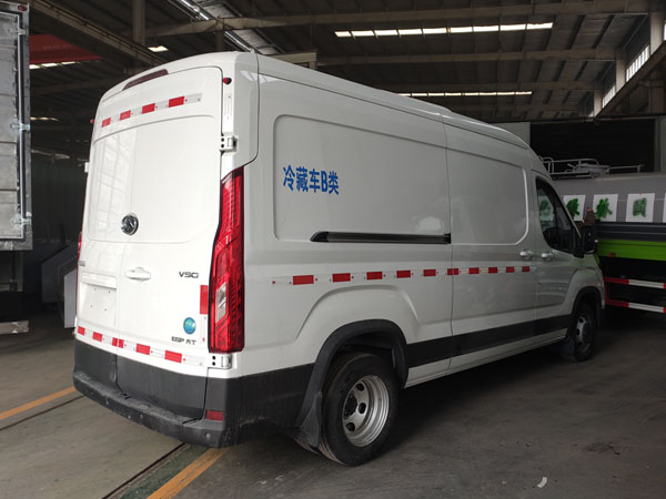 上汽大通V90冷藏车