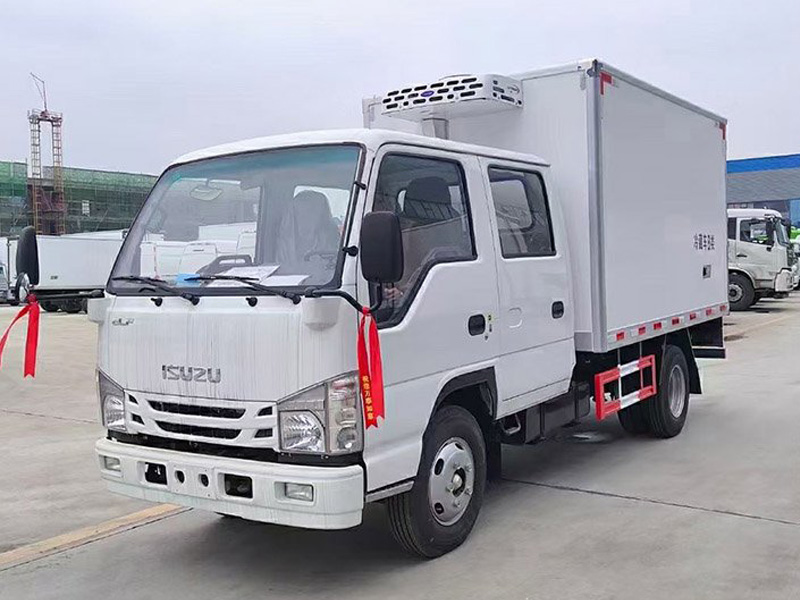 五十铃双排座冷藏车-3.2米厢长