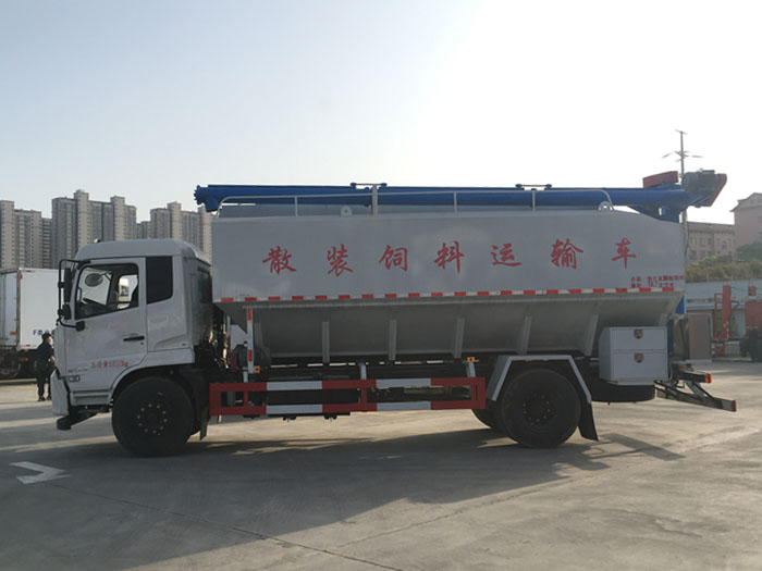 东风天锦22立方散装饲料车