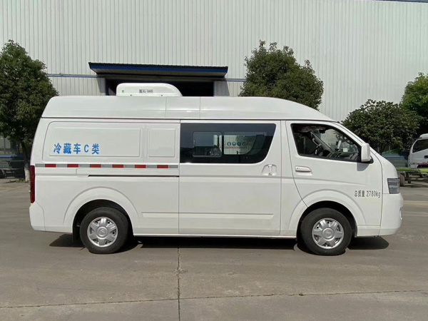 福田G7双排面包冷藏车