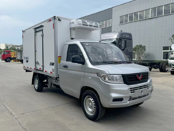 五菱荣光新卡冷藏车