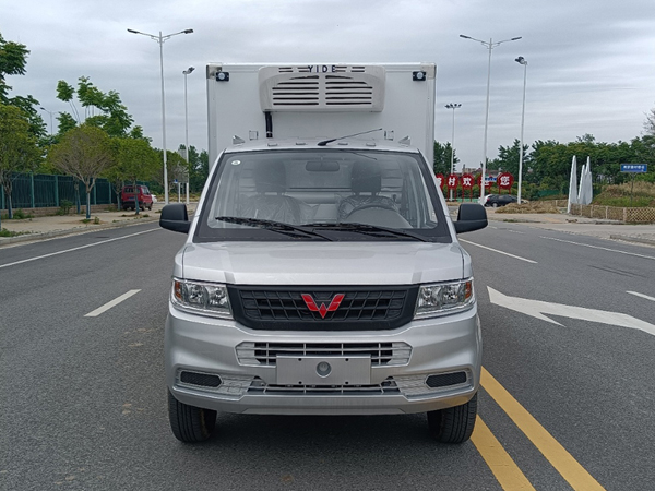 五菱荣光新卡冷藏车