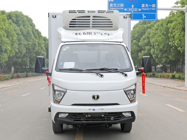 飞碟缔途天然气冷藏车