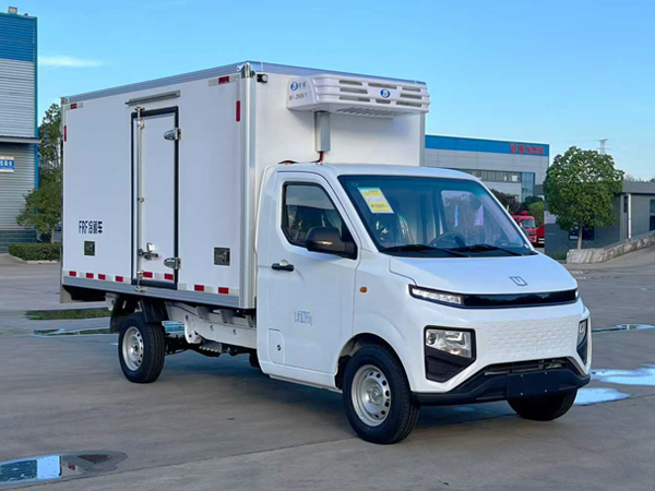 吉利远程F1E纯电动冷藏车-3.2米厢长