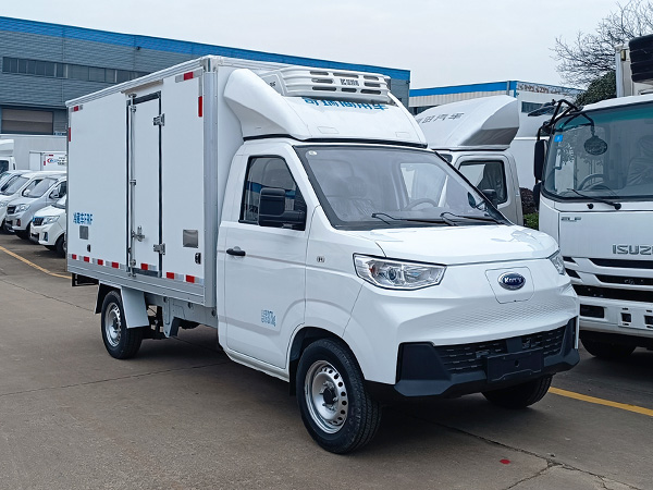 开瑞小象X5冷藏车
