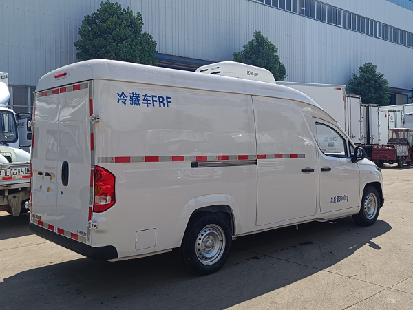 菱势黄金仓纯电动冷藏车，五菱菱势黄金仓冷藏车，菱势黄金仓面包冷藏车，菱势黄金仓纯电动面包冷藏车