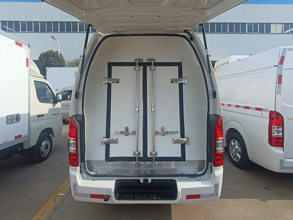 福田风景G7 EV纯电动冷藏车，福田风景G7纯电动冷藏车，福田G7纯电动面包冷藏车，福田G7 EV面包纯电动冷藏车