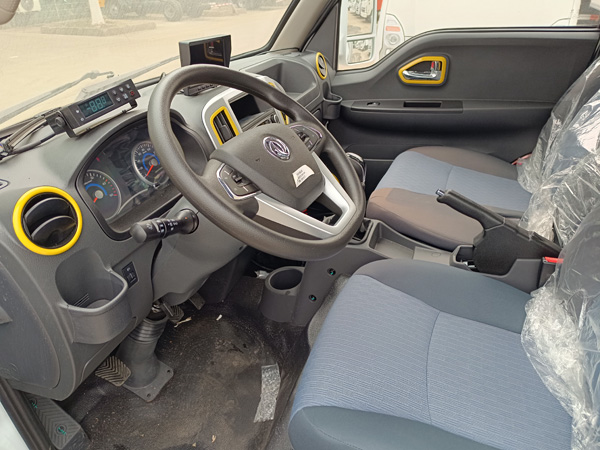 东风途逸冷藏车，东风途逸柴油版冷藏车，东风途逸T5冷藏车，东风小型冷藏车