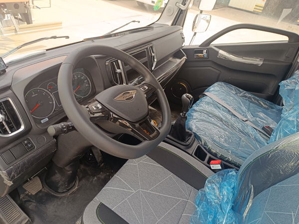 福田领航M5冷藏车，福田时代领航M5冷藏车，福田领航4.2米冷藏车