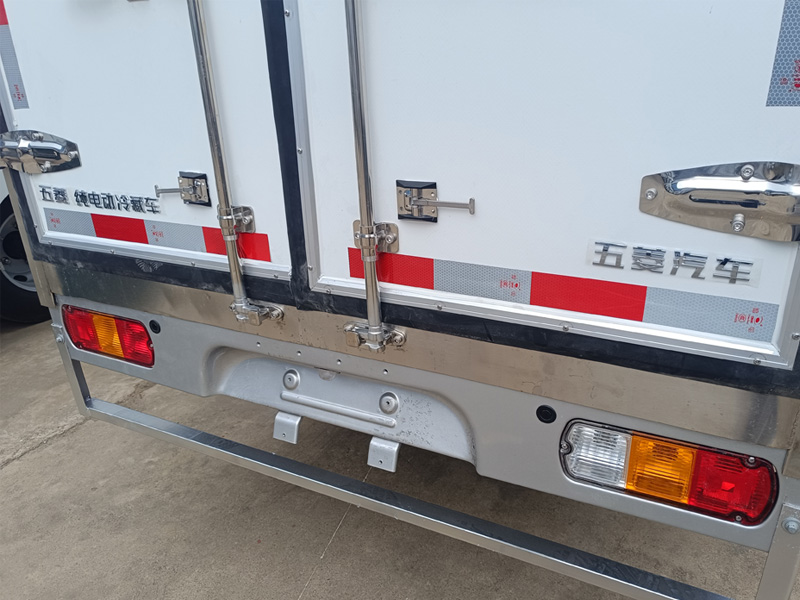 五菱纯电动冷藏车，五菱冰宝冷藏车，菱势冰宝纯电动冷藏车，柳州五菱纯电动冷藏车，菱势冰宝冷藏车，五菱菱势纯电动冷藏车