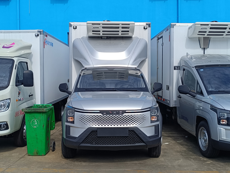 五菱菱势黄金卡纯电动冷藏车，菱势黄金卡冷藏车，菱势黄金卡后双轮冷藏车，五菱菱势纯电动小型冷藏车